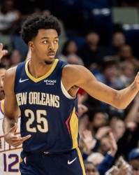 乐鱼电竞-历史纪录还是难破啊！墨菲常规时间剩3分钟轰12记三分 随后6中0