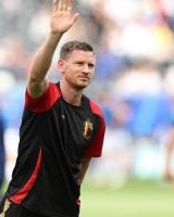 结束19年职业生涯，官方：37岁比利时中卫维尔通亨将在赛季末退役